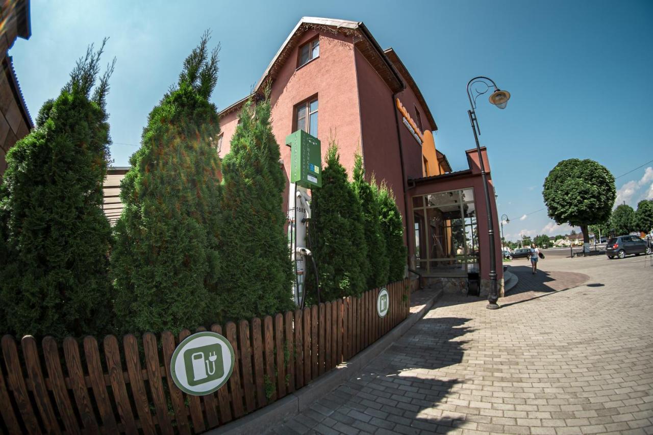 Kolobok Hotel Mayaky Exterior foto